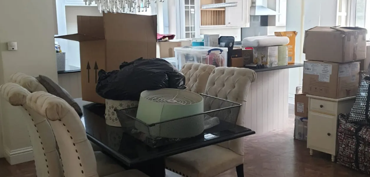 House moves Grays